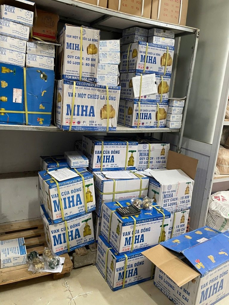 Van cửa đồng minh hoà